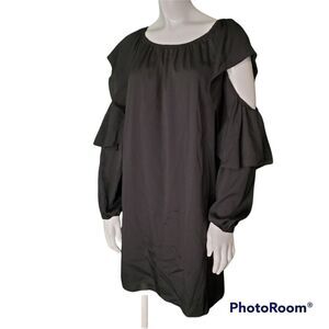 NWT Mika & Gali Black Cold Shoulder Dress